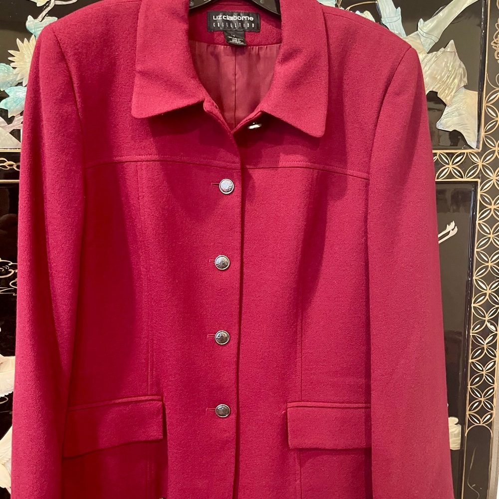 Lined 100% pure wool Blazer. Excellent as new condition.